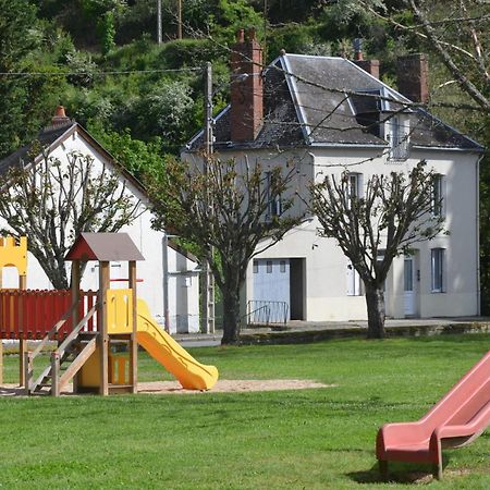 Au Bord De L'Eau Appartement 50 M2 Chambon-sur-Voueize Exterior photo