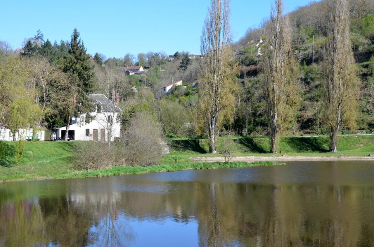 Au Bord De L'Eau Appartement 50 M2 Chambon-sur-Voueize Exterior photo